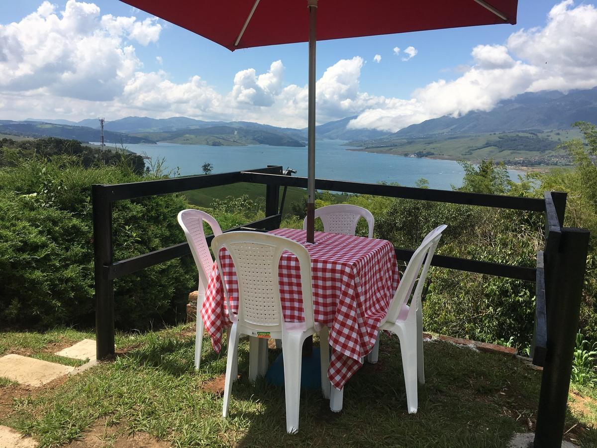 فيلا La Cabana Del Lago كاليما المظهر الخارجي الصورة